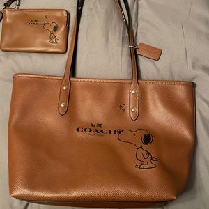 Coach Peanuts Snoopy Tote. Small wristlet included.